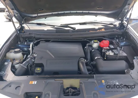 2018 Lincoln Mkt Reserve z USA, uszkodzony, nr VIN 2LMHJ5AT4JBL02056